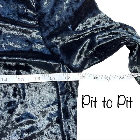 Altar’d State Crushed Velvet Soft Front Knot Long Sleeve Shirt Size Medium - Picture 10 of 14